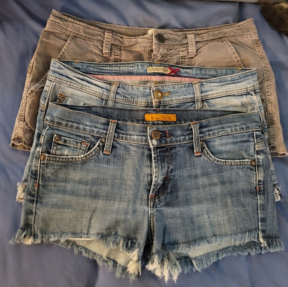 3 PAIRS OF WOMEN'S SHORTS